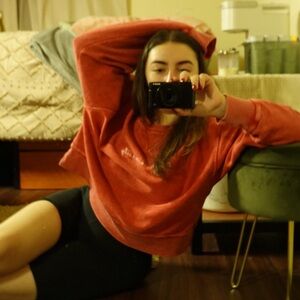 Meet your Posher, Casandra